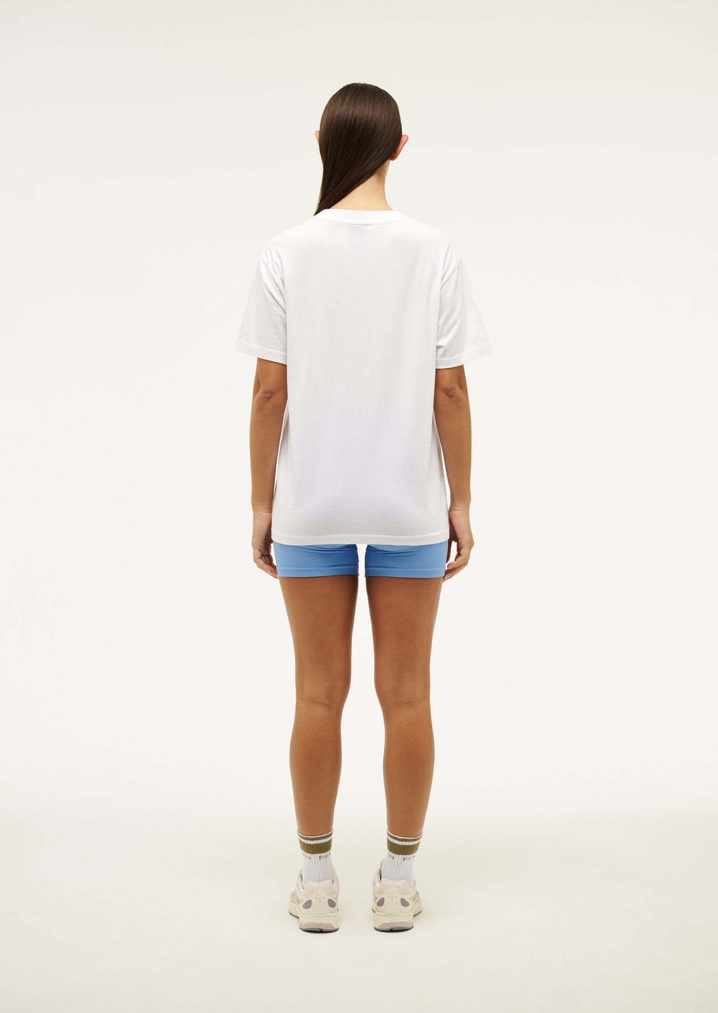 AERO SHORT SLEEVE TEE IN WHITE & CORNFLOWER BLUE