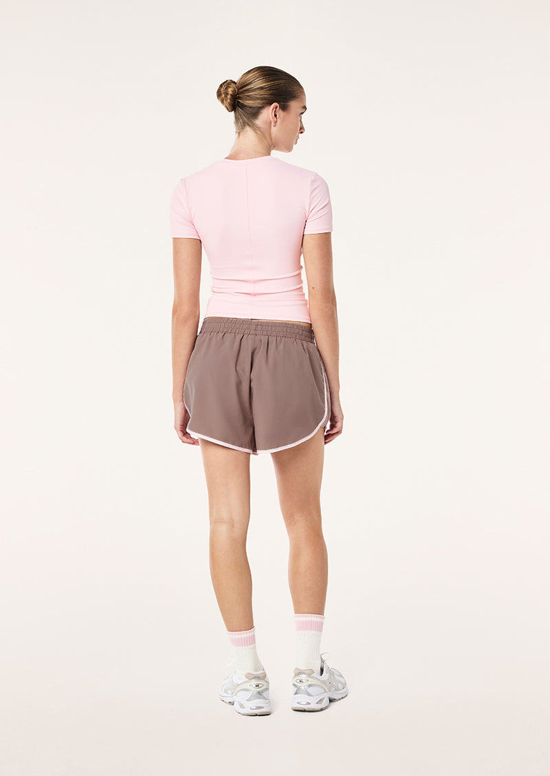 FOUNDATION SHORT SLEEVE TEE IN CHALK PINK