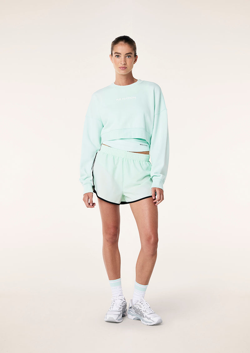 NAMEDROP CROPPED SWEAT IN HINT OF MINT