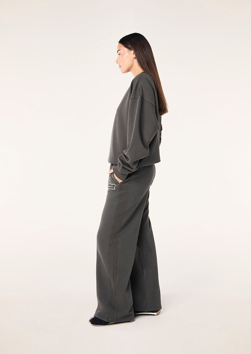 NEO TRACKPANT IN GUNMETAL