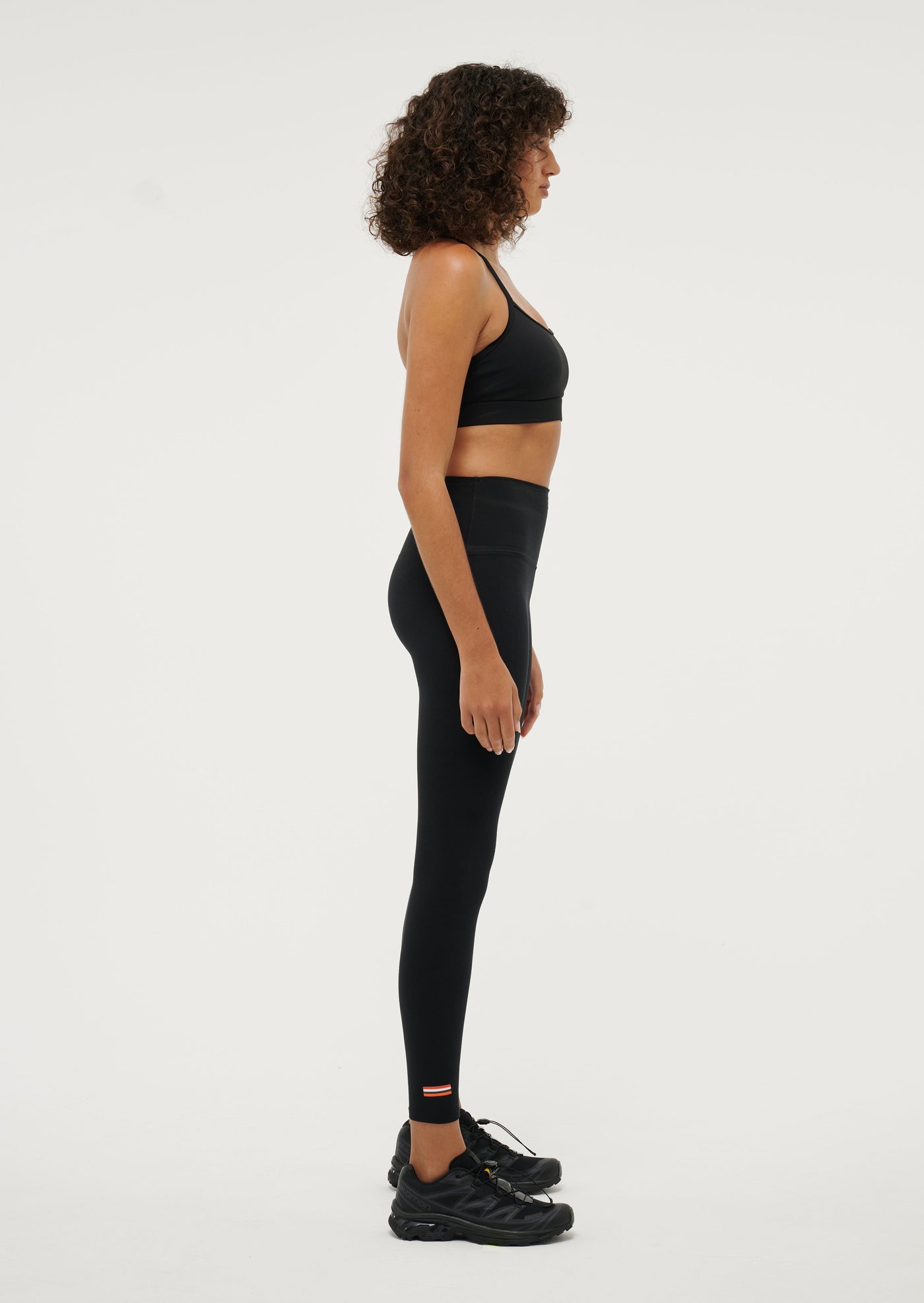 RECHARGE LEGGING IN BLACK