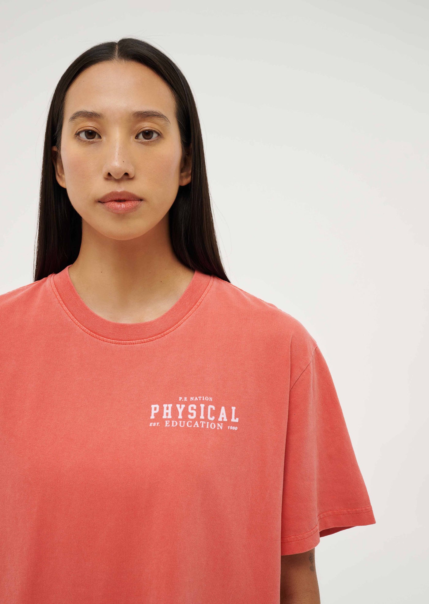 PHYSICAL TEE IN WASHED PAPRIKA