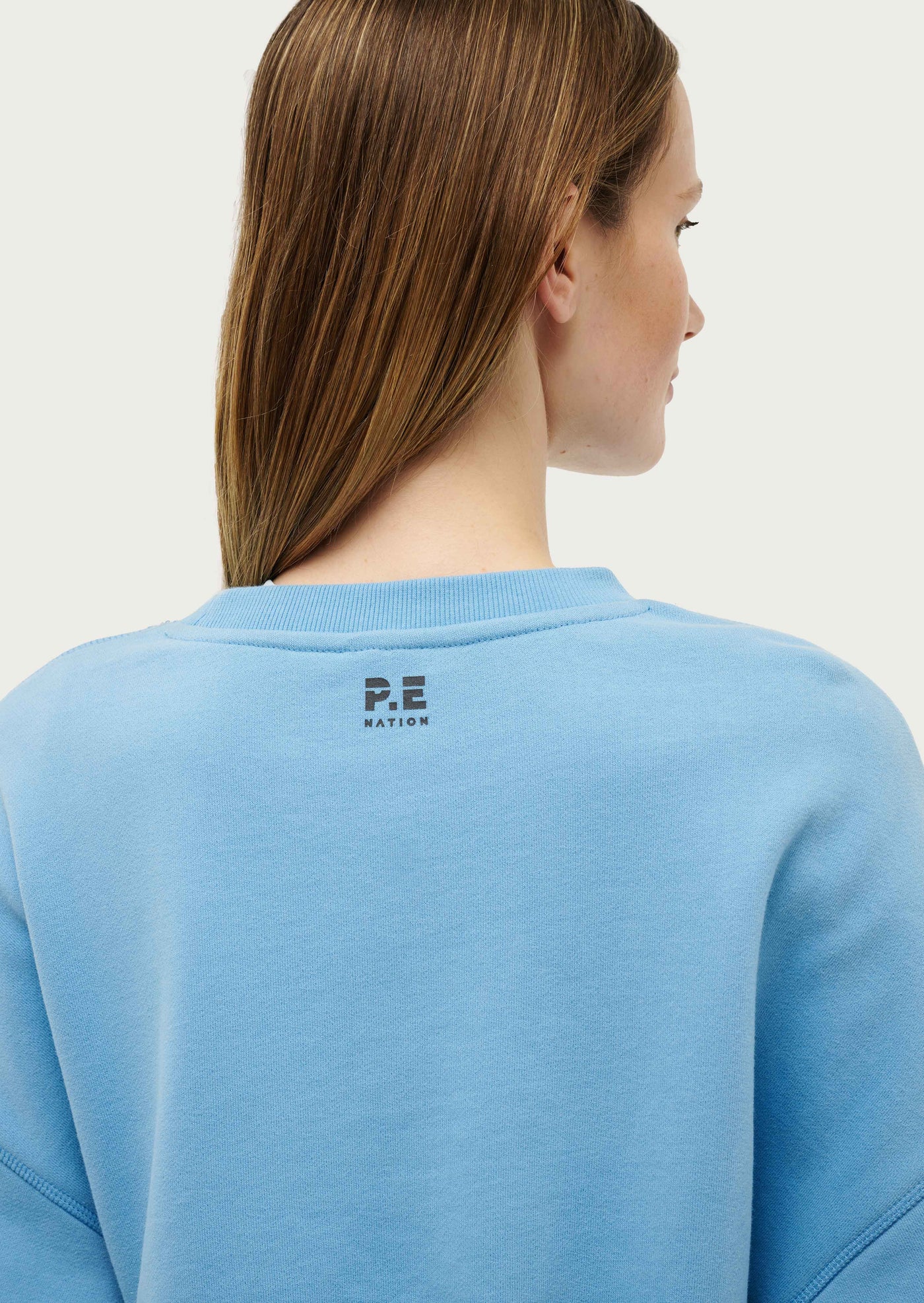 RALLY SWEAT IN BRIGHT BLUE