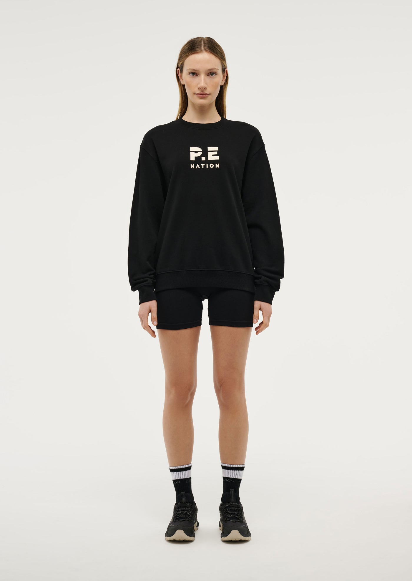 HEADS UP 2 SWEAT IN BLACK