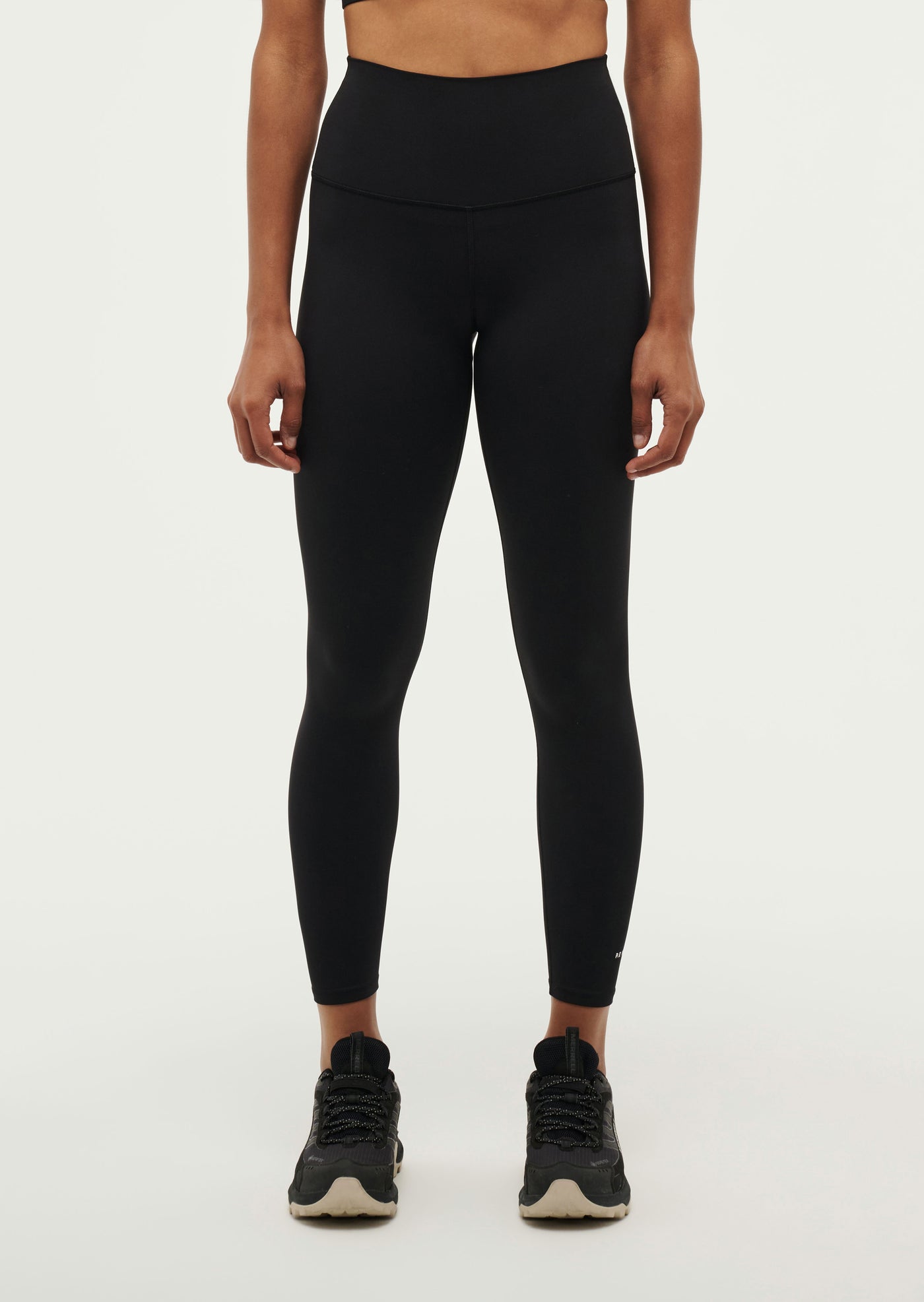 FREQUENCY 7/8 LEGGING IN BLACK