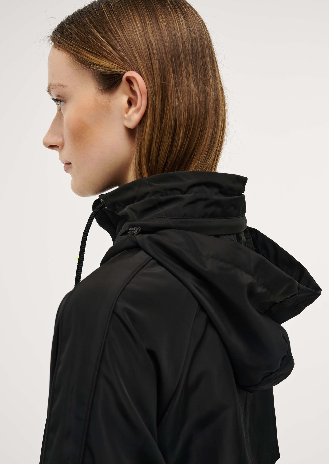 MID LENGTH MAN DOWN JACKET IN BLACK