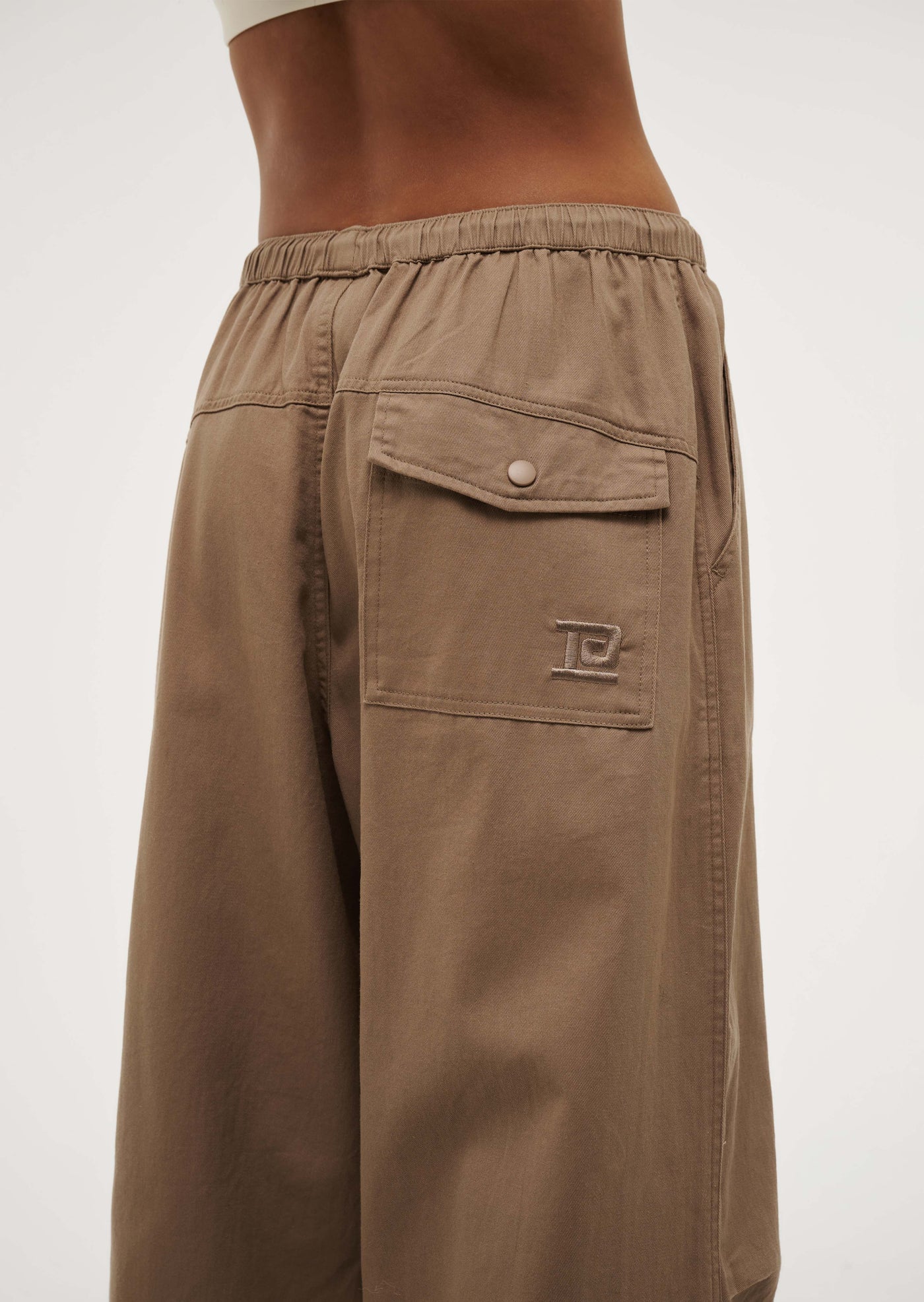 AWARD PANT IN TAUPE