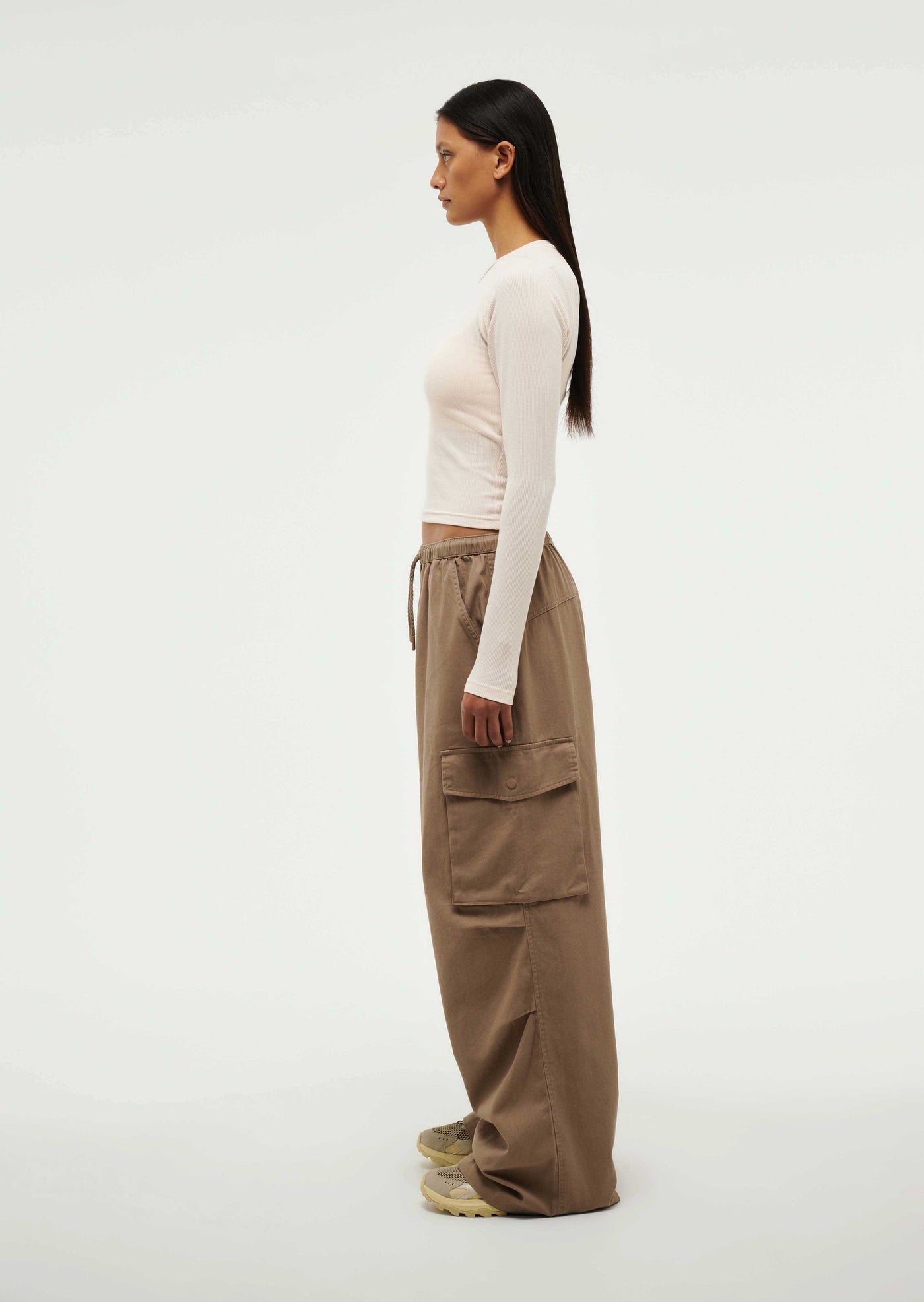 AWARD PANT IN TAUPE