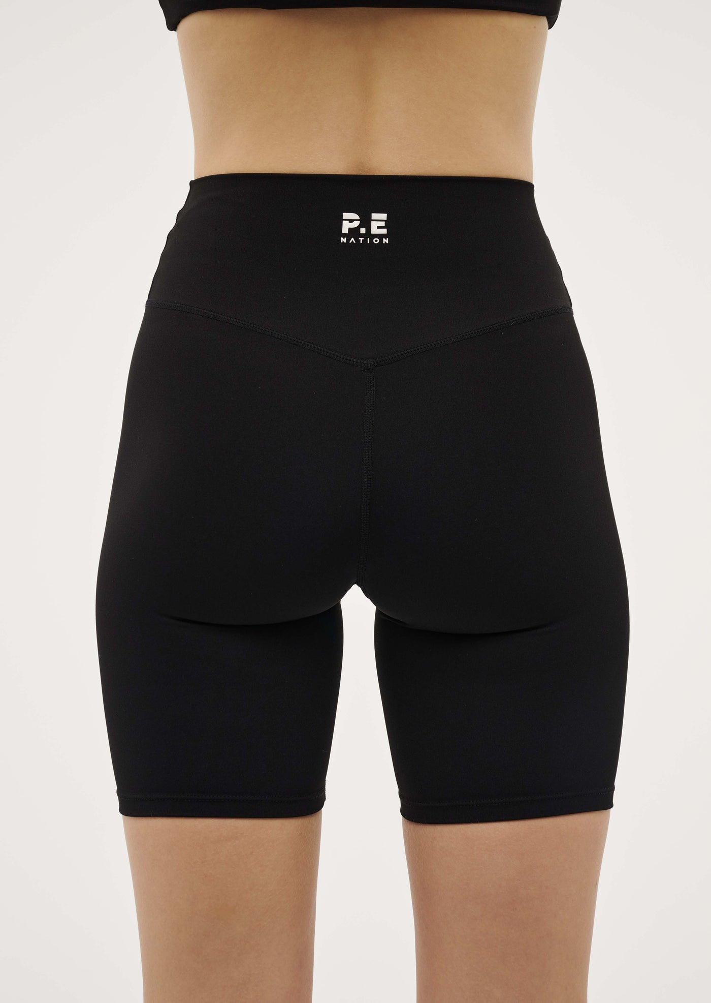 SIGNATURE 7" BIKE SHORT IN BLACK