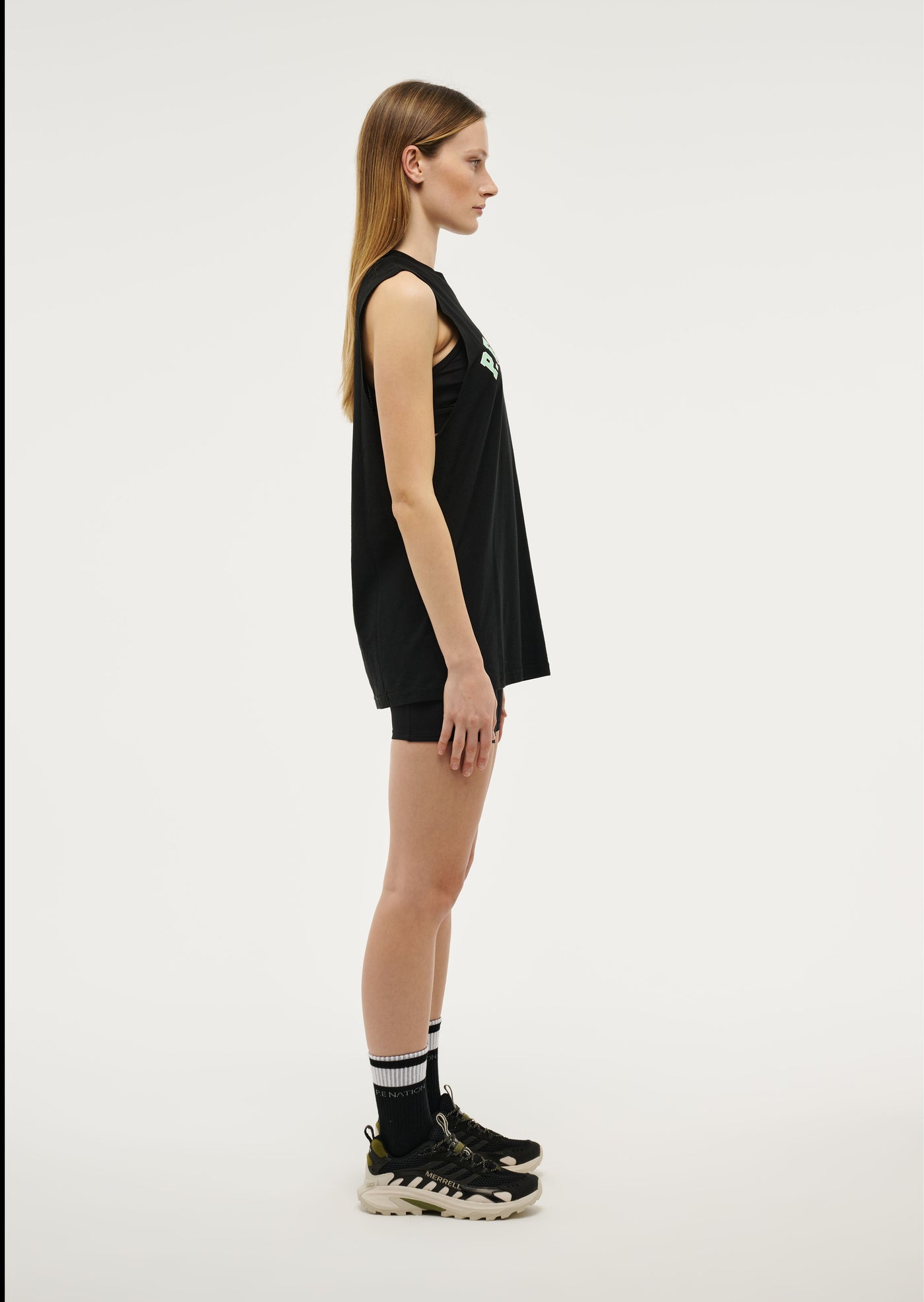 LOCALLE TANK IN BLACK