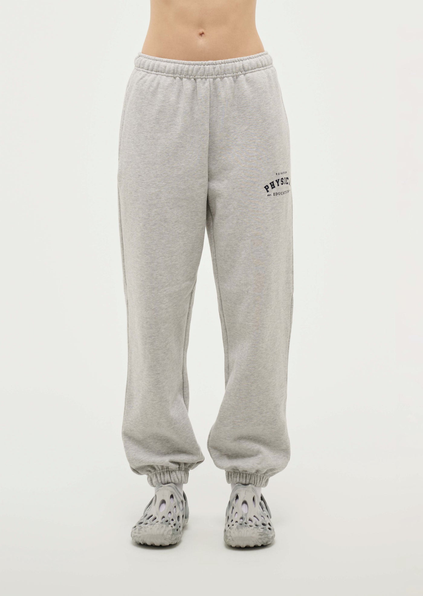 PHYSICAL TRACKPANT IN GREY MARLE