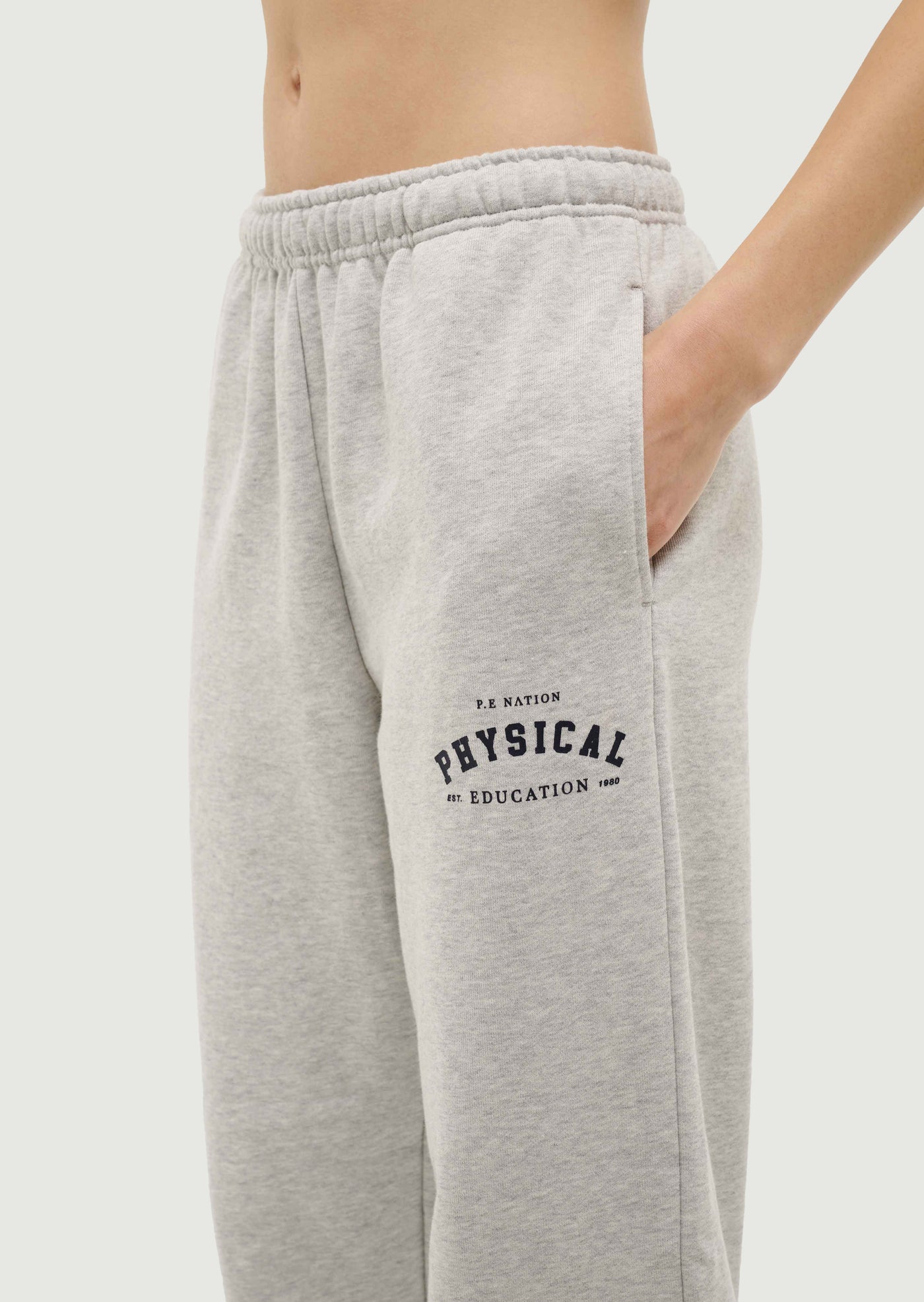 PHYSICAL TRACKPANT IN GREY MARLE