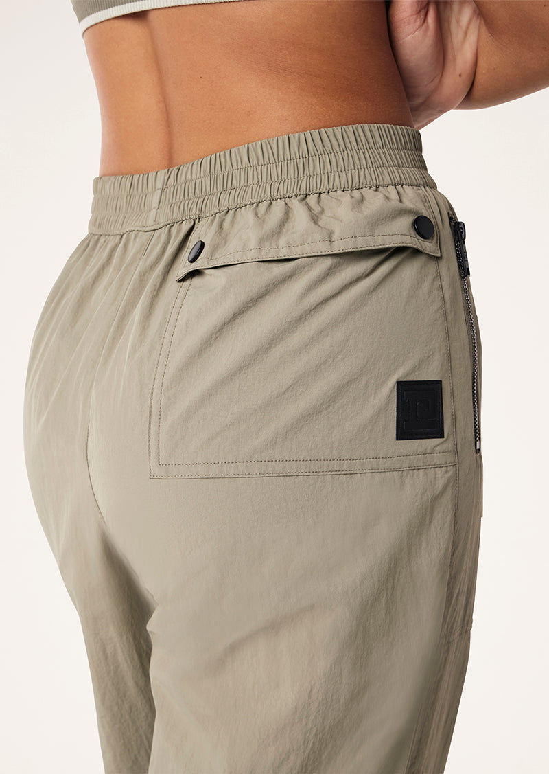 PITLANE PANT IN SILVER SAGE