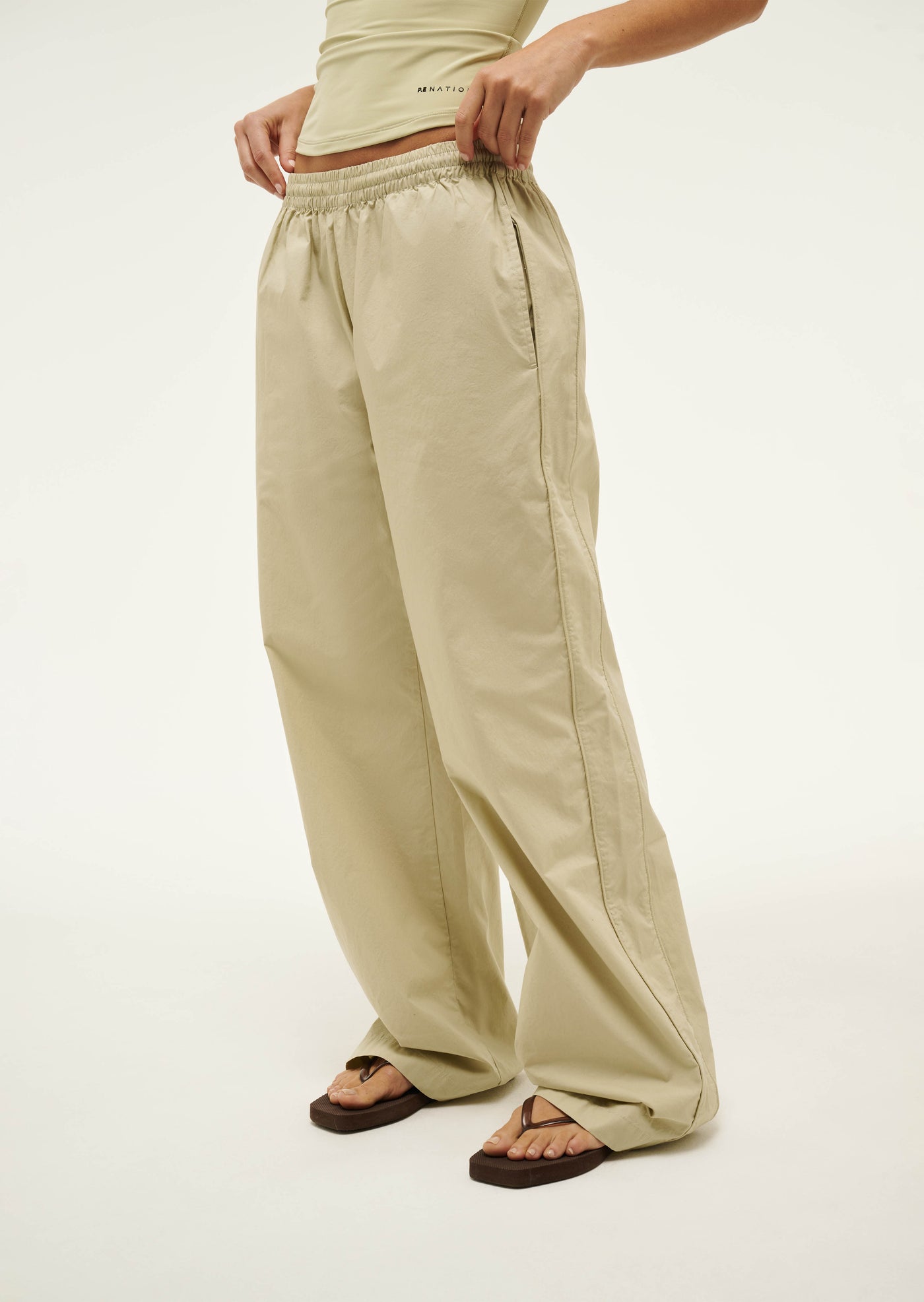 WAVEFORM PANT IN OVERCAST