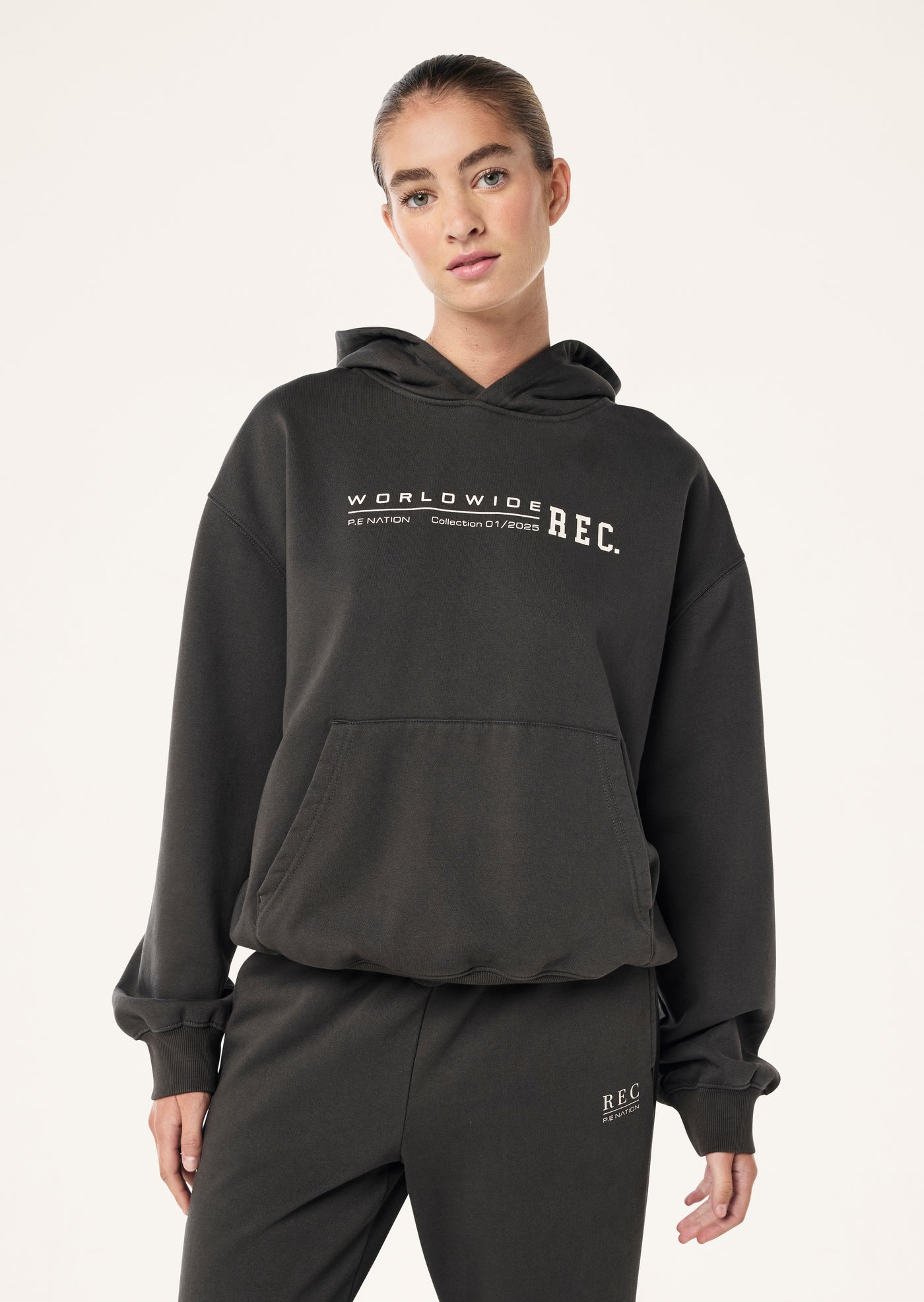 WORLDWIDE HOODIE IN WASHED BLACK